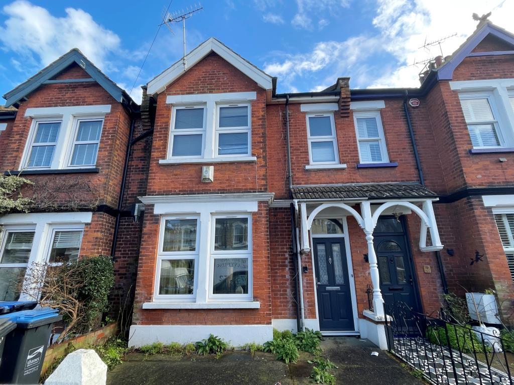 Lot: 3 - THREE-BEDROOM HOUSE FOR IMPROVEMENT - Front of property